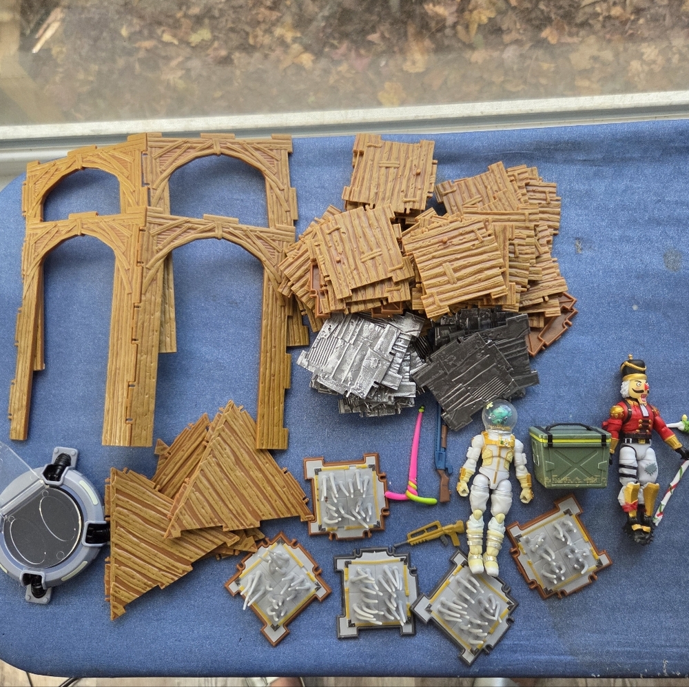 Fornite Building Materials and 2 Figures and Accessories 1.8lbs